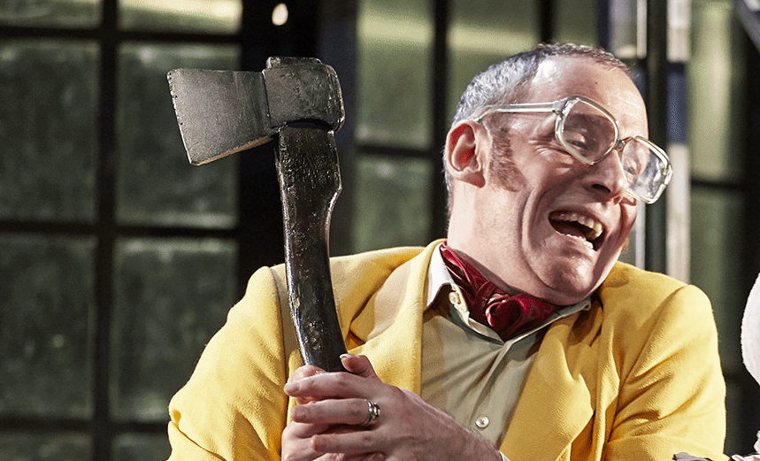 Шум за сценой