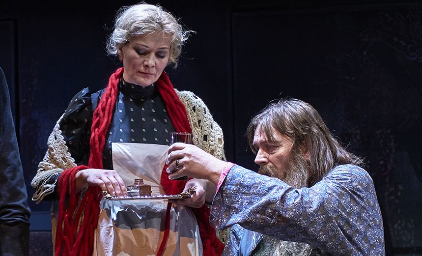 Васса Железнова